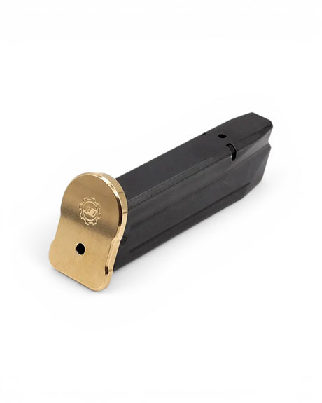55g schwerer Messing Magazinboden von Eemann Tech passend für die CZ Tactical Sport sowie CZ TS2 - montiert auf einem originalen CZ TS Magazin