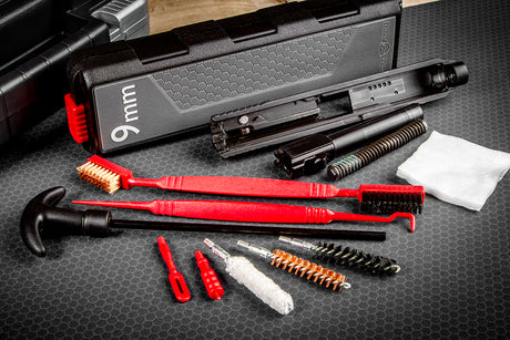 Kurzwaffen Reinigungsset von Real Avid für Handfeuerwaffen wie Pistolen und Revolver im Kaliber 9mm 357 Magnum oder 38 Special