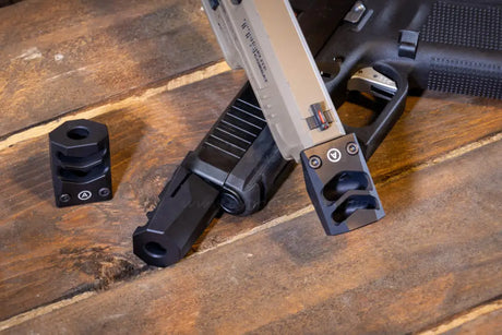 Armanov Kompensator für Pistolen im Kaliber 9mm mit 13.5x1 LH Gewinde oder 1 / 2 x 28 UNEF