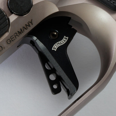 Walther Dynamic Performance Trigger montiert in einer Walther Steel Frame Pistole, Detailansicht